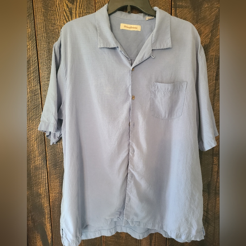 Tommy Bahama Men's XL Blue Short Sleeve Button Shirt